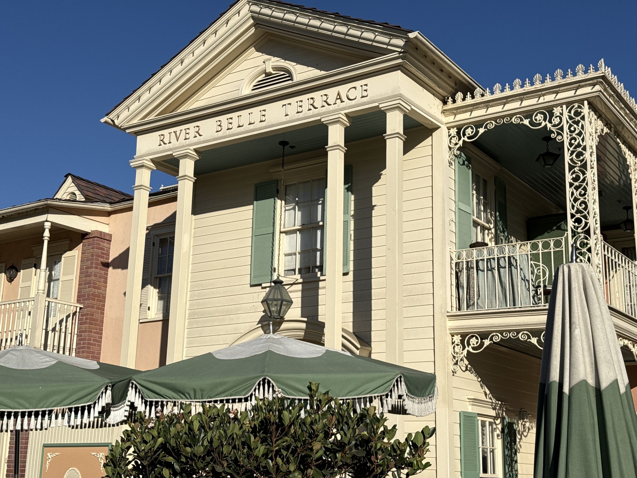 River Belle Terrace